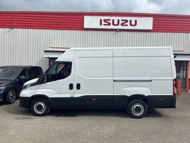 2022 Iveco Daily 2.3 High Roof Van 3520 WB