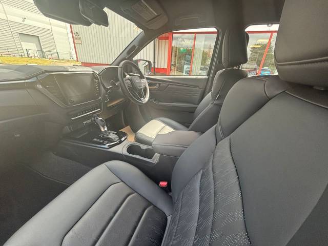 2025 Isuzu D-max 1.9 V-Cross Auto 4WD Double cab
