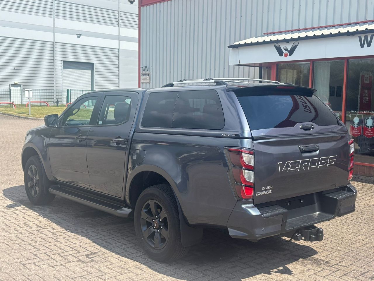 2025 Isuzu D-max