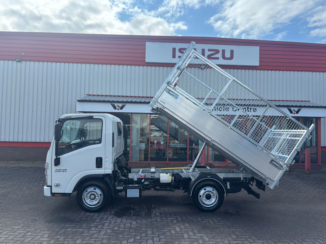 2025 Isuzu Grafter