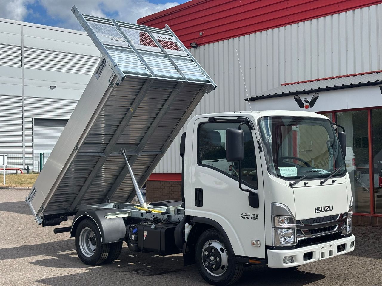2025 Isuzu Grafter