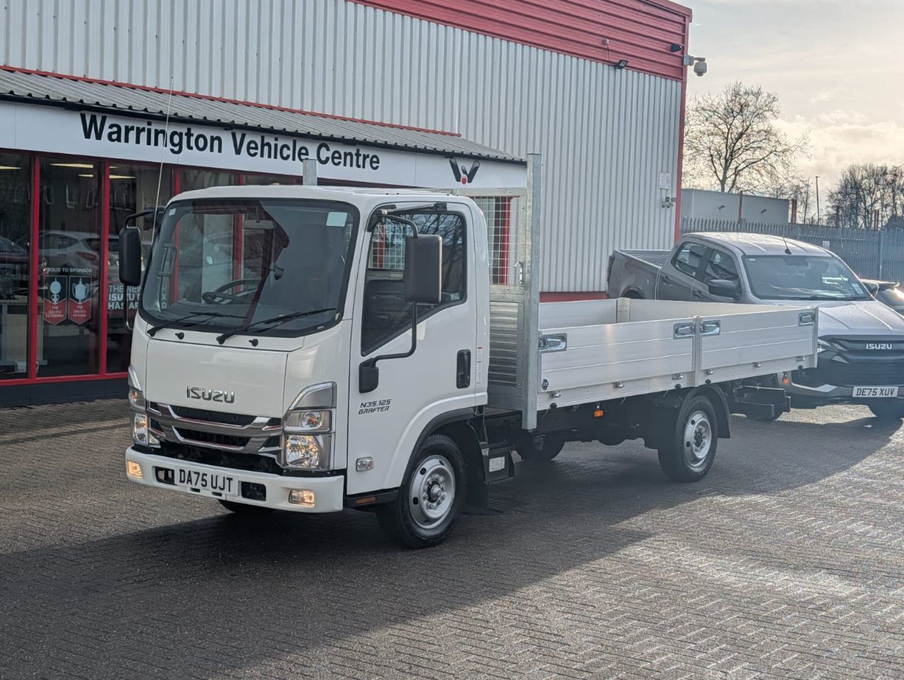 2026 Isuzu Truck N35